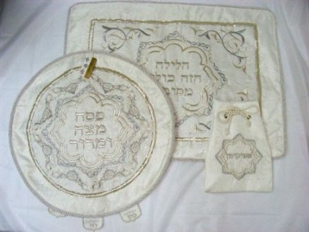 Silver Hand Embroidered Matzah Set with pillow